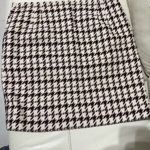 White House Black Market Houndstooth Mini Skirt - Black and White